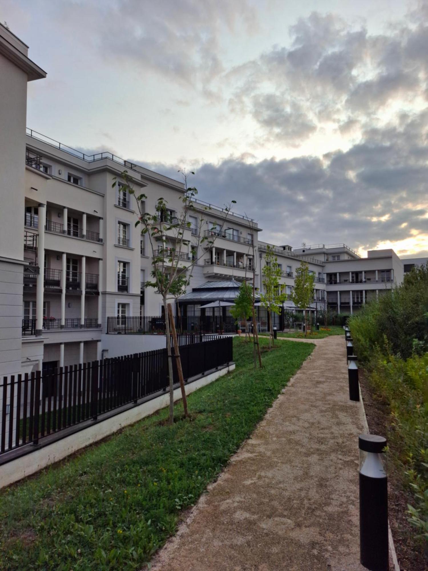 Villa Medicis Versailles Saint-Cyr-lʼÉcole エクステリア 写真